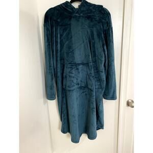 32 Degrees Heat Green Pullover Robe - Size L/XL (EUC)